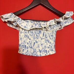 AST The Label XS Off Shoulder Crop Top Blue Ivory Floral Ruffle‎ Smocked